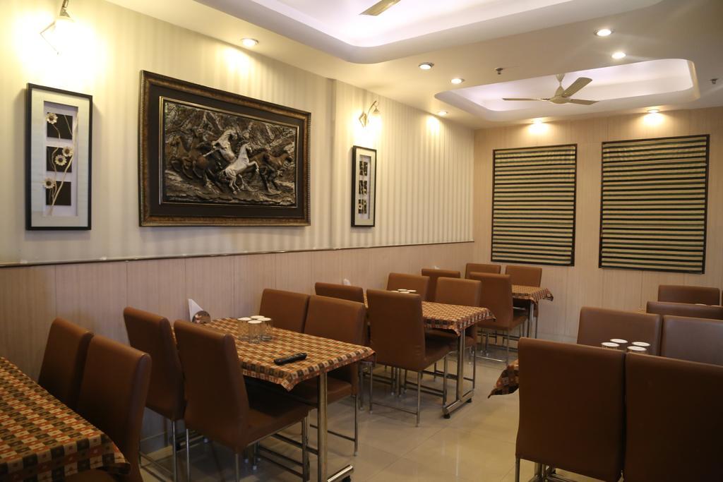 Hotel Aster Inn New Delhi Luaran gambar